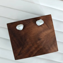 Load image into Gallery viewer, OOAK Keshi Pearl Studs