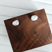 Load image into Gallery viewer, OOAK Keshi Pearl Studs