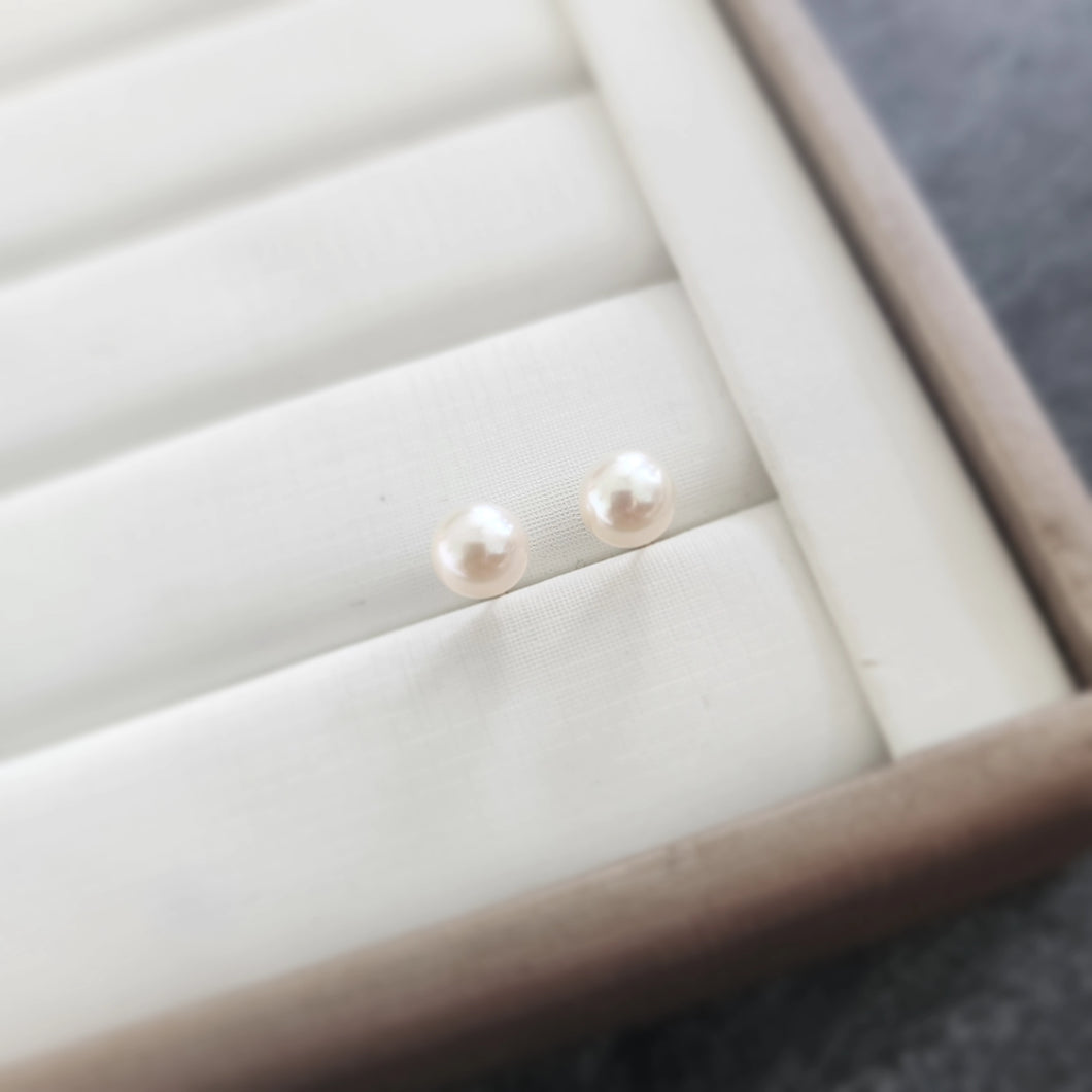 6mm White Freshwater pearl Studs