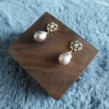 Load image into Gallery viewer, Freshwater pearl drops set with pretty floral style earposts