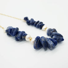 Load image into Gallery viewer, Sodalite and freshwater pearls chunky necklace
