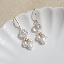 Load image into Gallery viewer, Clear Quartz with freshwater pearls