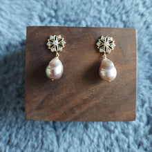 Load image into Gallery viewer, Freshwater pearl drops set with pretty floral style earposts
