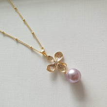 Load image into Gallery viewer, Edison Pearl with Floral charm necklace
